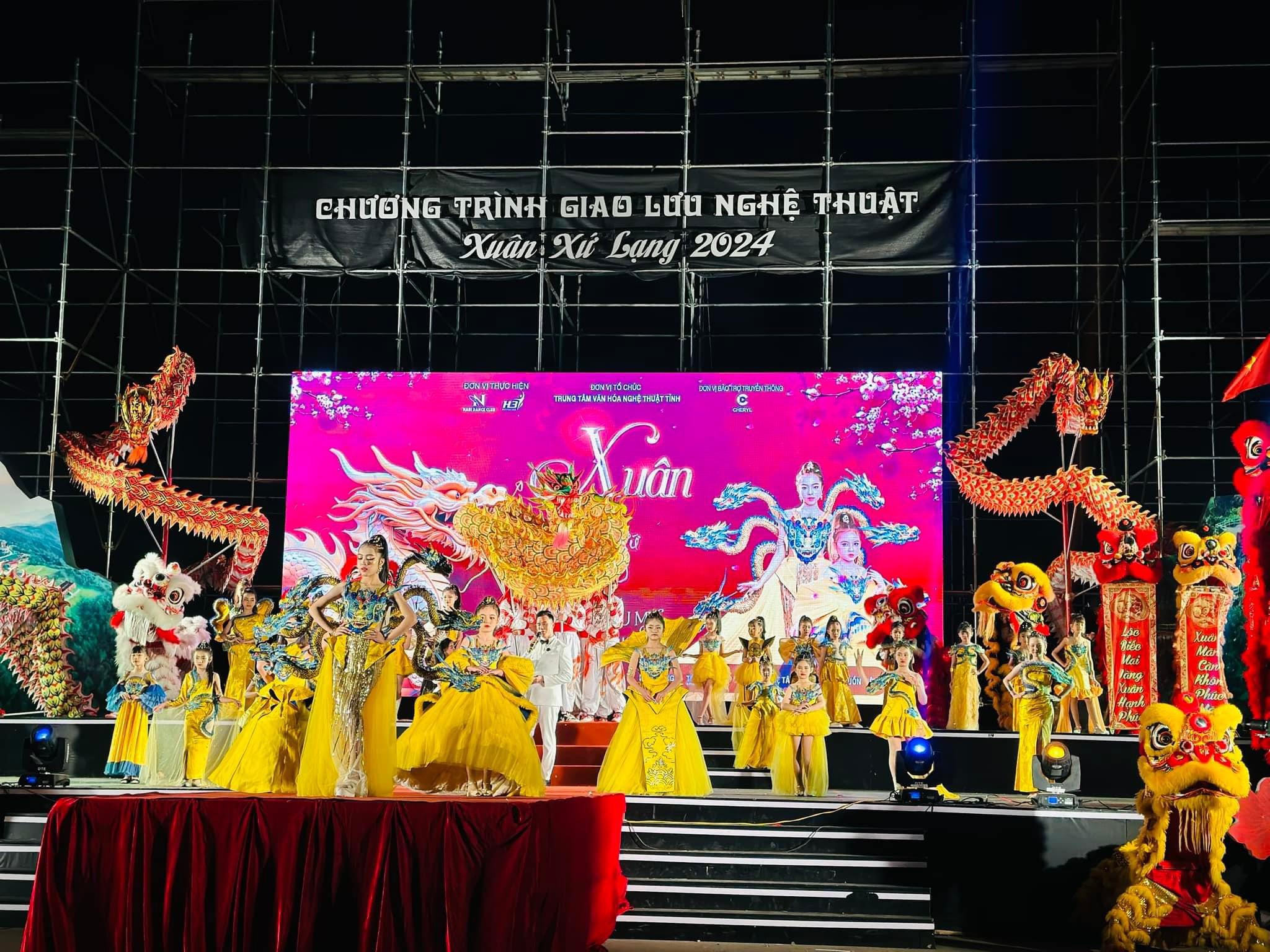 Hơn 200 thiếu nhi và nhiều câu lạc bộ tỏa sáng trong chương trình nghệ thuật “Xuân - phong vị Xuân xứ Lạng”
