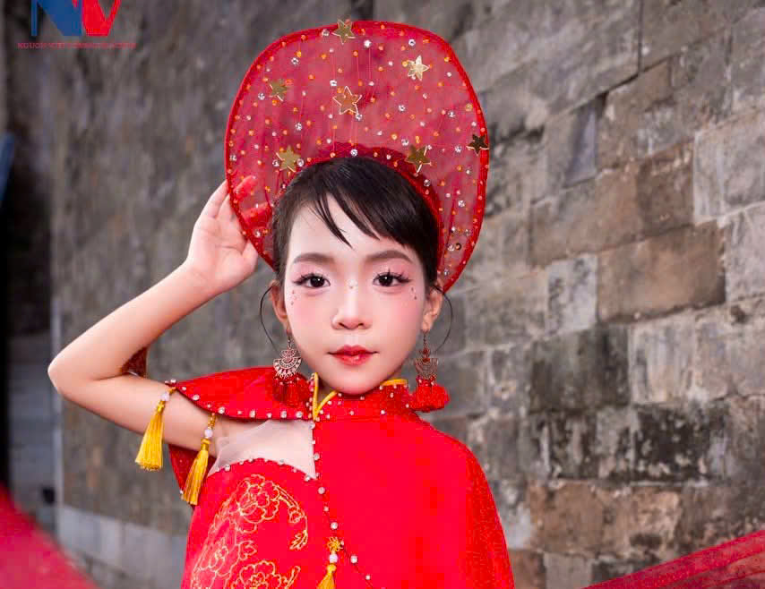 Model nhí Đào Quỳnh Chi tỏa sáng tại Liên hoan Thiếu nhi “Sắc Màu Tuổi Thơ 